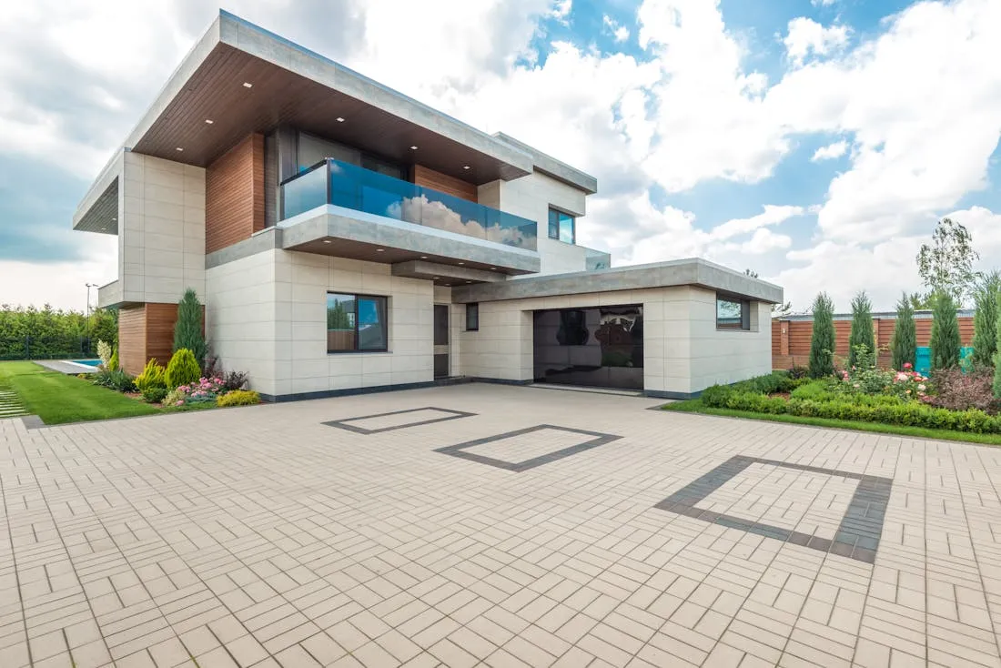Broom-finish concrete driveway and crossover in Balwyn, Melbourne